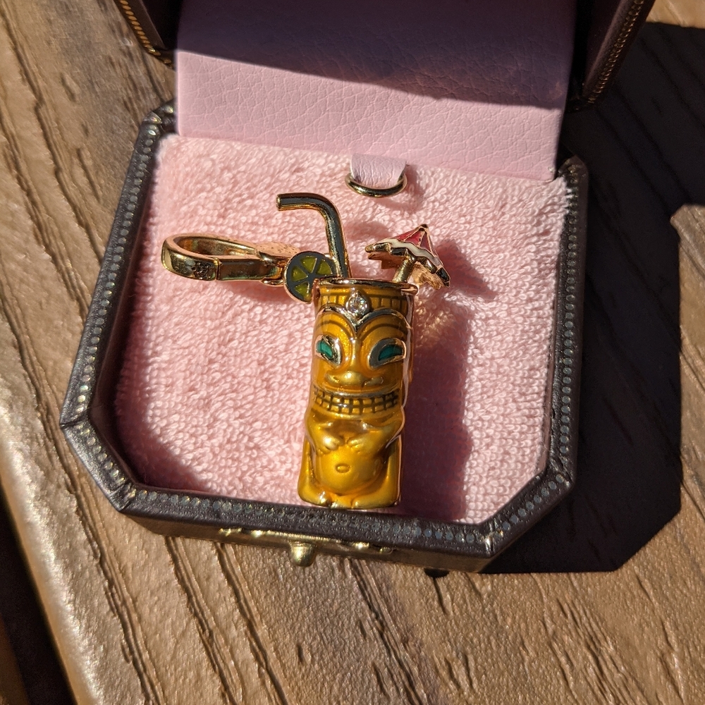 Juicy Couture Tiki Drink Charm - 2010 🍹